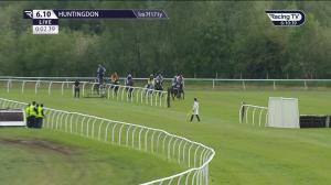 Video preview image for Huntingdon 18:10 - Pricedup.Bet Mares' Handicap Hurdle