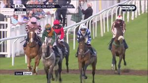 Video preview image for Stratford-on-Avon 20:30 - Supporting Dogs For Good Handicap Chase (GBB Race)