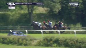 Video preview image for Stratford-on-Avon 15:13 - Visit racingtv.com Novices' Handicap Chase