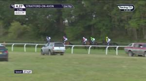 Video preview image for Stratford-on-Avon 16:27 - 4x4tyres.co.uk 'National Hunt' Maiden Hurdle (GBB Race)