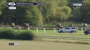 Video preview image for Stratford-on-Avon 17:00 - racingtv.com Handicap Chase